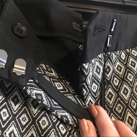 Slim fit BCBG slacks - Picture 2 of 5